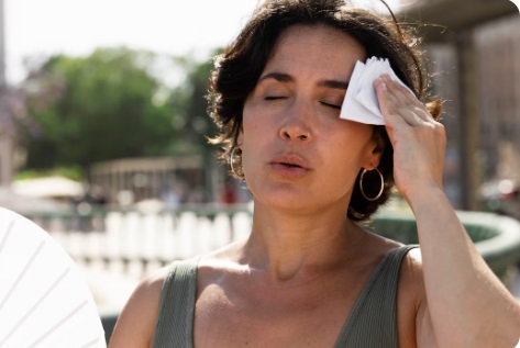 Cara Jitu Cegah Pusing dan Migrain saat Cuaca Panas Ekstrem
