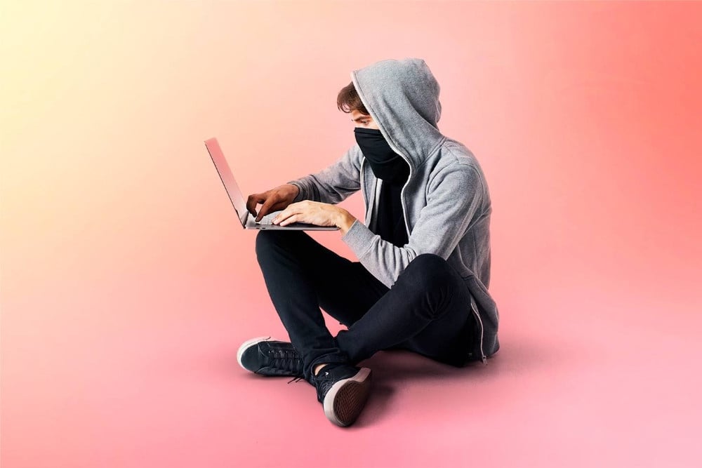 Cara Mengatasi Ponsel yang Disadap dari Jarak Jauh dan Ciri-Cirinya