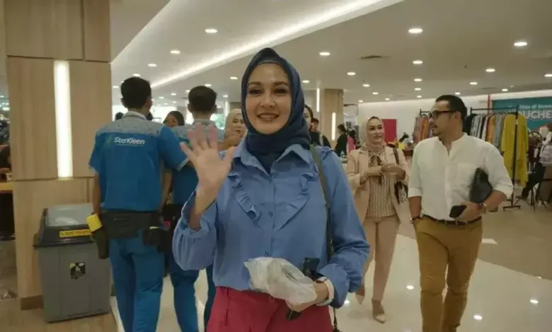 Dina Lorenza Serukan Dukungan Pemerintah untuk Sineas Film Indonesia: Apa Harapan dan Tantangannya?
