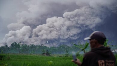Gunung Semeru Kembali Meletus: Apa yang Terjadi Sejak Letusan Terakhir di 2021?