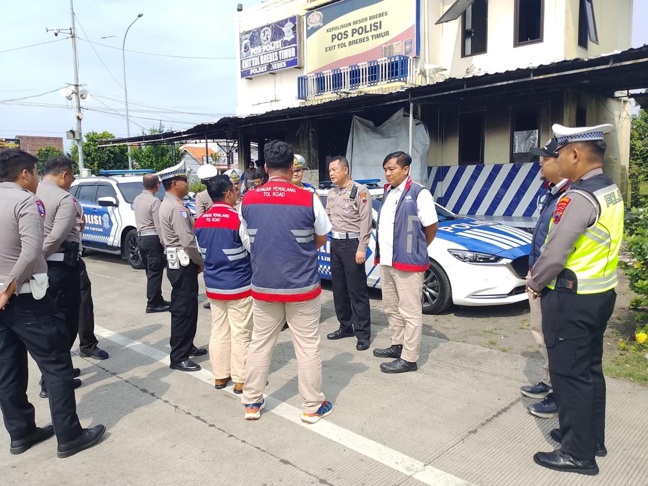 Hadapi Libur Nataru 2025, Polres Brebes Sinergi dengan Petugas Tol Pejagan-Pemalang