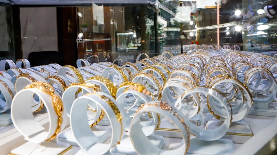 Harga Emas Pegadaian: Galeri 24 dan UBS Stabil Tinggi Hari Ini, Apa Penyebabnya?