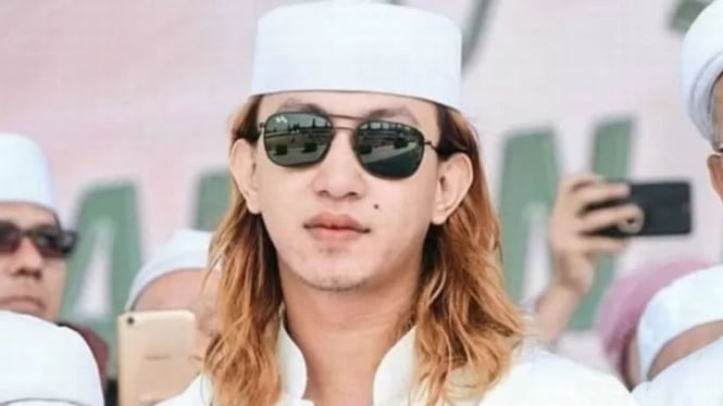 Heboh: Istri Habib Bahar Ungkap Keterlibatan Artis yang Pernah Menyatakan Cinta Hingga Ajakan Nikah