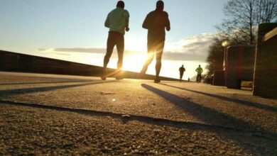 Jalan Kaki atau Lari: Mana yang Lebih Efektif Turunkan Berat Badan?