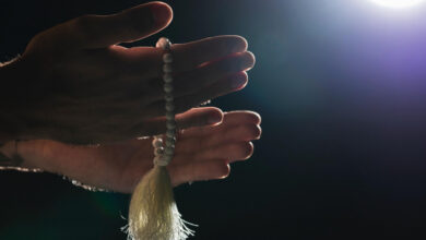 Lirik Lagu Qomarun: Sholawat Penuh Cinta untuk Rasulullah SAW