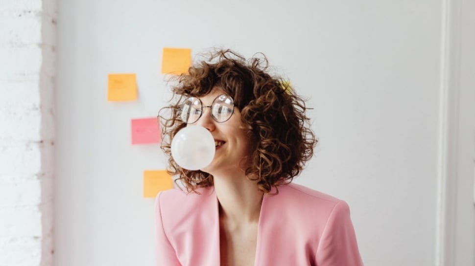 Menelan Permen Karet: Mitos atau Fakta? Temukan Dampaknya Pada Kesehatan Kamu!