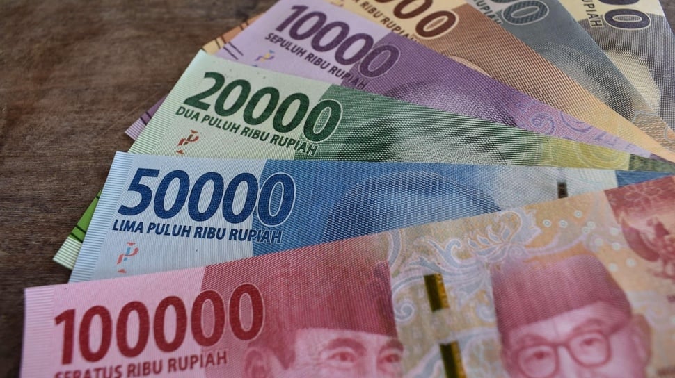 Nilai Tukar Rupiah Diprediksi Capai Rp16.800 Akhir Tahun: Apa Penyebabnya?