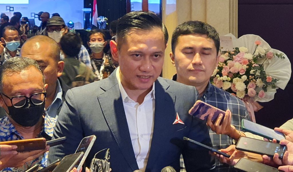 Partai Demokrat Usulkan Gelar Pahlawan Nasional untuk Gus Dur dan Soeharto: Apa Alasannya?