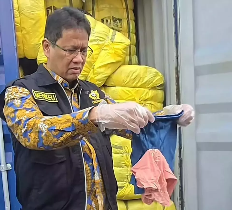 Pelaku Usaha Thrifting: Impor Murah dan Tuduhan Rugi UMKM yang Perlu Diketahui