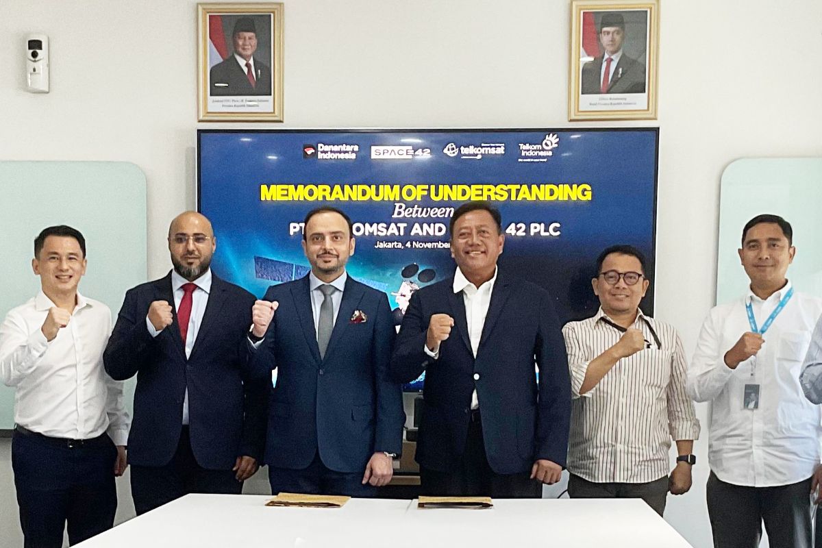 Perkuat Konektivitas Satelit: Telkomsat dan Space42 Jajaki Kolaborasi Strategis