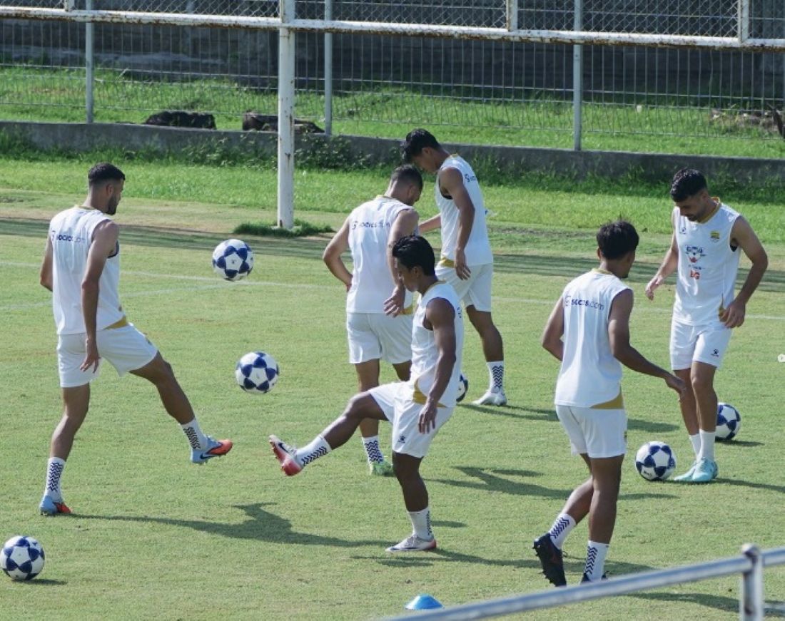Persib Bandung Hadapi Krisis Pemain: Tiga Pilar Absen Jelang Pertandingan Vital Melawan Dewa United