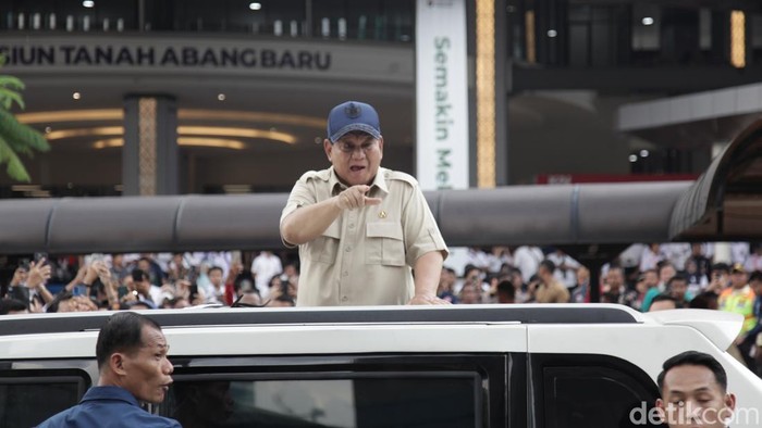 Prabowo Pasang Badan: Apa yang Terjadi di Balik Utang Kereta Cepat Jakarta-Bandung?