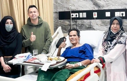 Raffi Ahmad Dampingi Fahmi Bo Operasi: Harapan Sembuh Sempurna