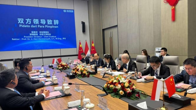 Rektor UI Jalin Kerja Sama Strategis dengan 7 Universitas Tiongkok dan 1 Raksasa Industri