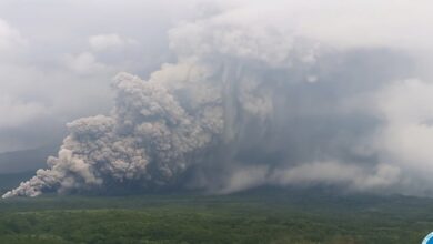 Status Awas Semeru: Jalur Malang-Lumajang Ditutup Total, Rute Alternatif dari Polisi Disiapkan!
