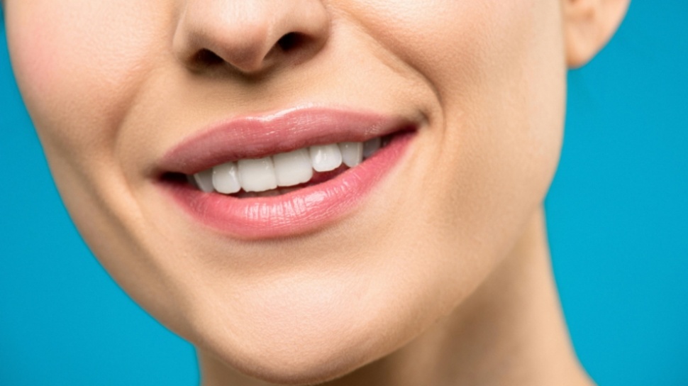 Stop Jilat Bibir! Temukan 6 Rahasia Dokter Atasi Bibir Kering yang Efektif dan Aman