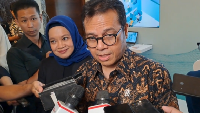 Wamenkomdigi: Kenapa AI Tak Akan Bisa Gantikan Komunikasi Unik Manusia?