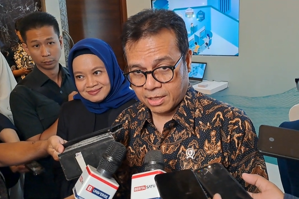 Wamenkomdigi: Kenapa AI Tak Akan Bisa Gantikan Komunikasi Unik Manusia?