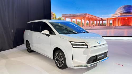 Wuling Luncurkan Tipe Darion dengan Pintu Geser: Dapatkan Daya Tarik Baru di Pasar Otomotif!