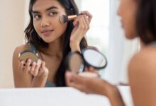 10 Bedak Tabur Terbaik untuk Kulit Berminyak, Tahan Lama, Halus, dan Tidak Membuat Kusam