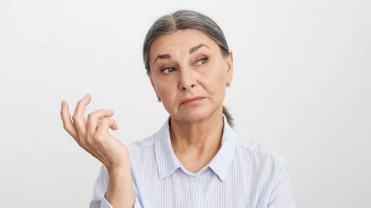 10 Makeup Base Terbaik untuk Usia 50 Tahun, Efektif Samarkan Kerutan Harga di Bawah Rp 150 Ribu