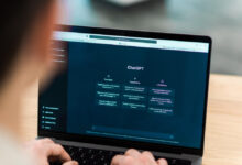 10 Rekomendasi AI Terbaik untuk Membantu Menyelesaikan Skripsi dan Penelitian dengan Efektif