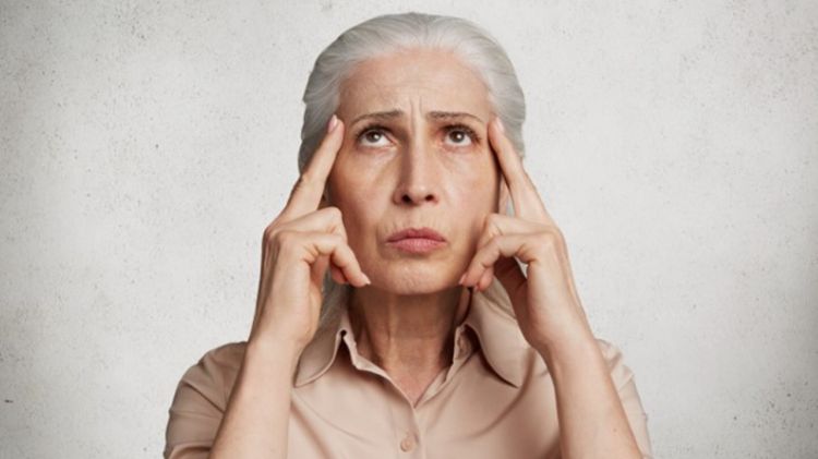 10 Rekomendasi Makeup Base Terbaik untuk Usia 40 Tahun, Samarkan Kerutan di Bawah Rp 150 Ribu