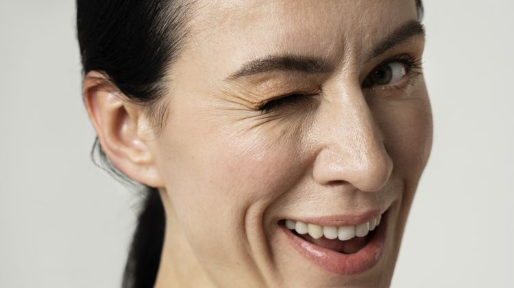 10 Rekomendasi Toner di Bawah Rp 150 Ribu untuk Menyamarkan Garis Senyum & Keriput Wajah