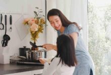 10 Rekomendasi Wajan Listrik Terbaik untuk Memasak Praktis dan Efisien di Rumah