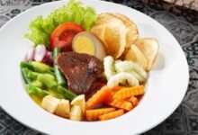 10 Tempat Makan Enak Dekat Stasiun Palur Solo yang Populer dan Wajib Dicoba Traveler