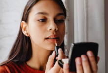 12 Rekomendasi Lipstik Tahan Lama dan Tidak Luntur Saat Makan, Cocok untuk Sehari-hari