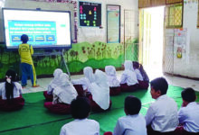 240 Sekolah di Rejang Lebong Dapat Bantuan Smart TV untuk Dukung Pembelajaran Digital