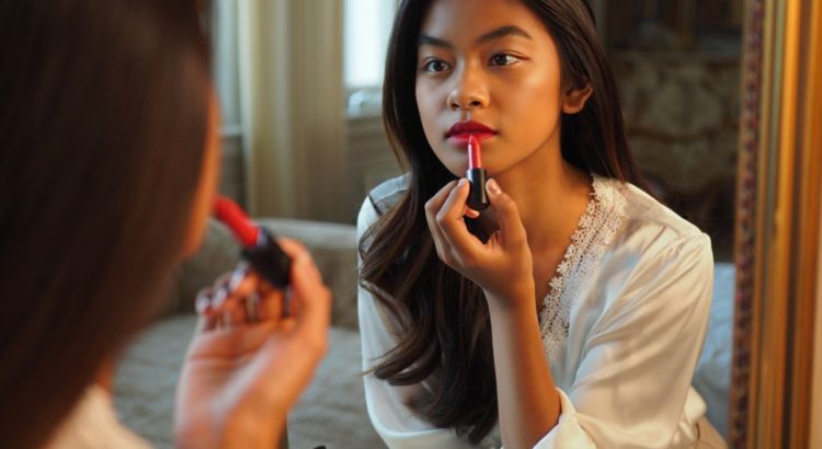 7 Rekomendasi Lipstik Terbaik untuk Bibir Gelap dan Kering agar Tampil Cerah Sepanjang Hari