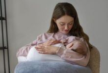 9 Rekomendasi Skincare Aman untuk Ibu Menyusui dengan Harga di Bawah Rp 100 Ribu