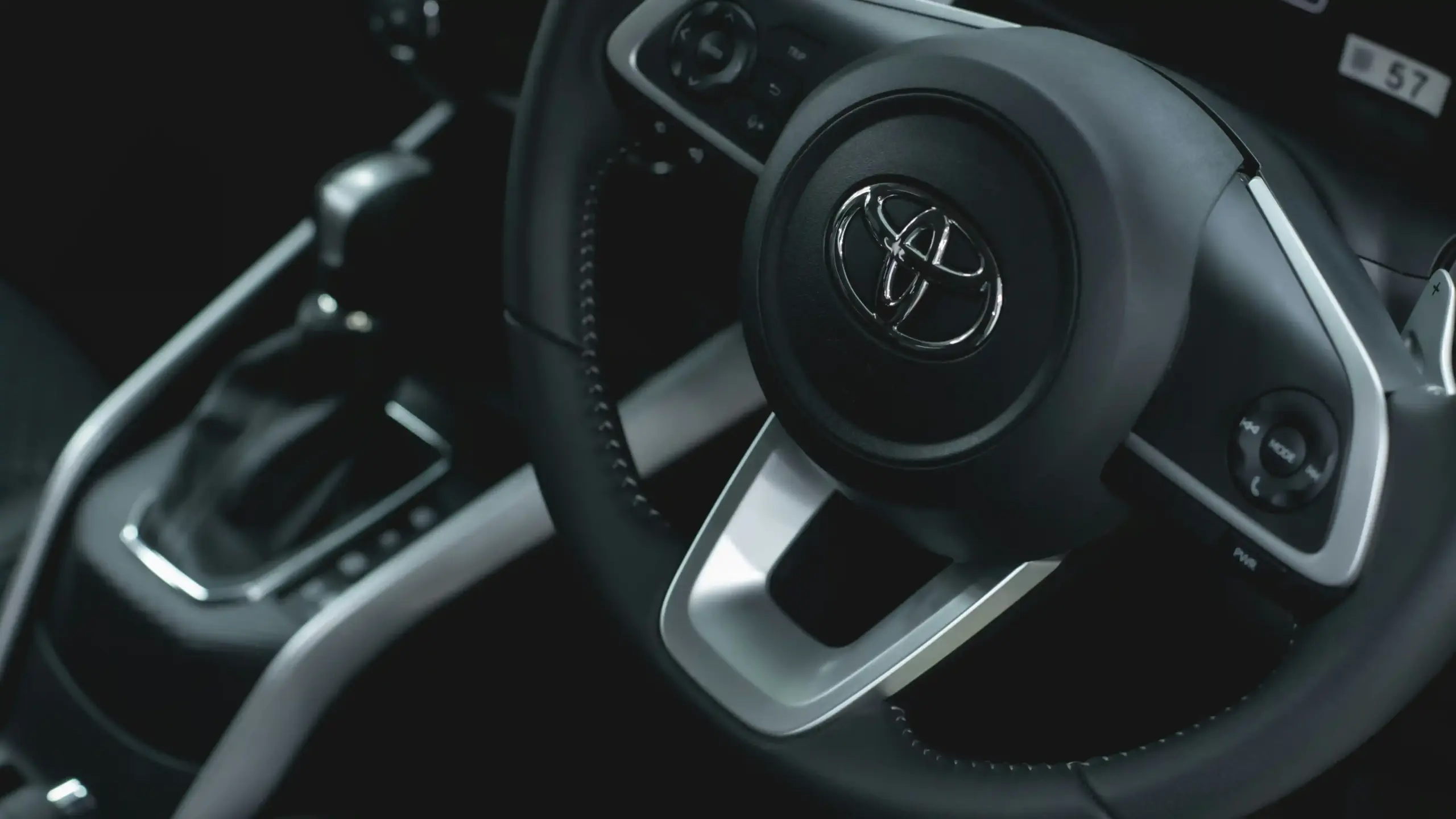 Harga BBM Terbaru Hari Ini dan Rekomendasi Bahan Bakar Terbaik untuk Mobil Toyota