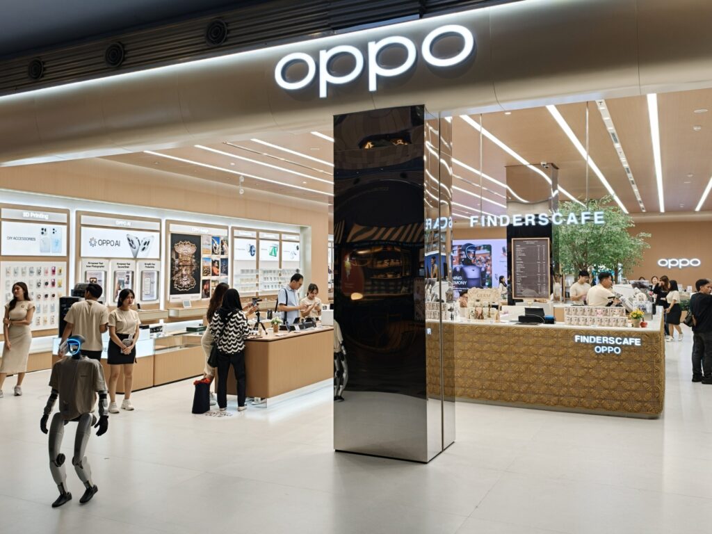OPPO Resmikan Flagship Store Terbaru di Gandaria City, Hadirkan Inovasi dan Pengalaman Premium