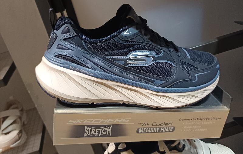 Rekomendasi Sepatu Skechers Edgeride untuk Pelari Nyaman, Harga Terbaru 2025