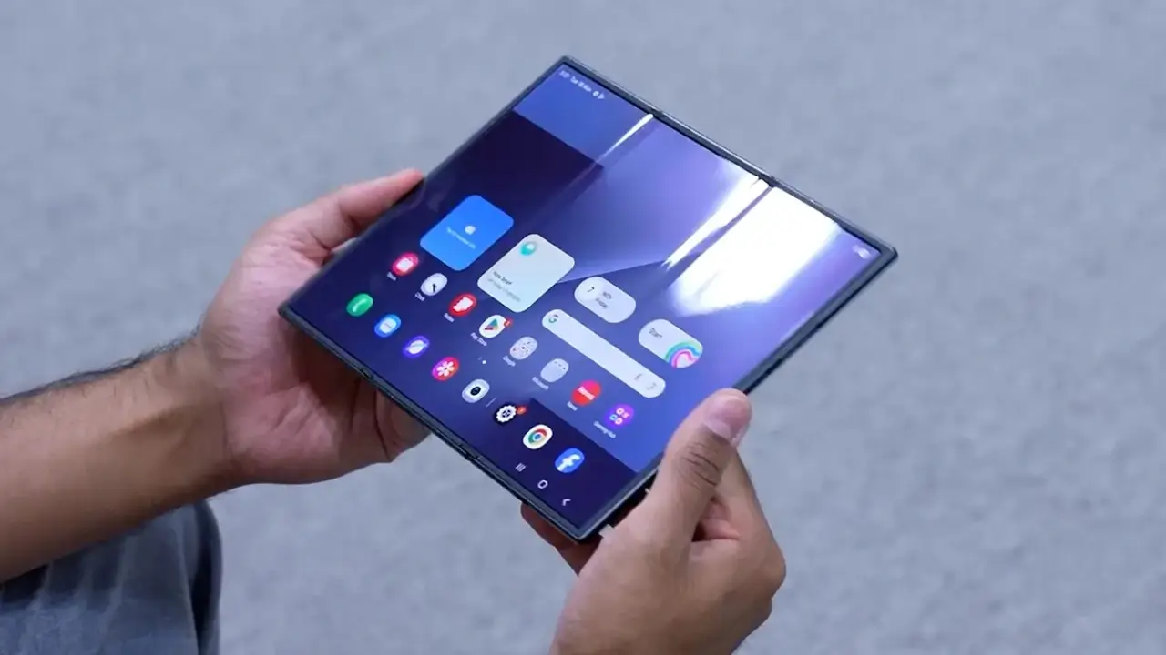 Samsung Galaxy Z TriFold Rilis Desember, Ini Perkiraan Harga & Spesifikasi Lengkapnya