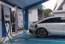 Tak Perlu ke Diler, Begini Cara Mudah Isi Baterai Mobil Listrik di Rumah dengan Wall Charging