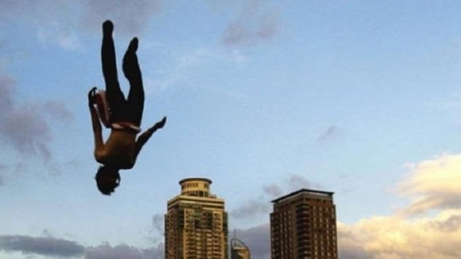 Tragedi di Neo Solo Grand Mall: Perempuan Diduga Jatuh dari Lantai 4, Apa Penyebabnya?