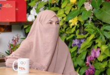 Wardatina Mawa: Cadar Tak Halangi Kesuksesan sebagai Brand Ambassador Skincare Dr. Oky Pratama