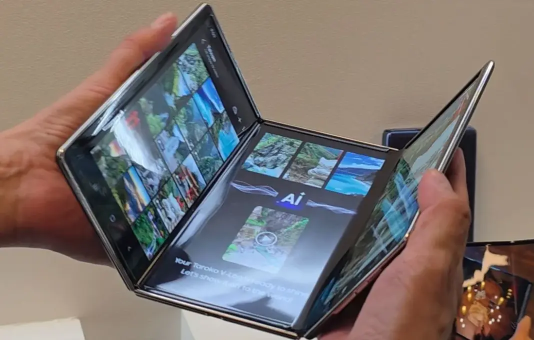 Xiaomi Siap Ikuti Jejak Huawei dan Samsung Rilis Ponsel Tri-Fold Inovatif 2025